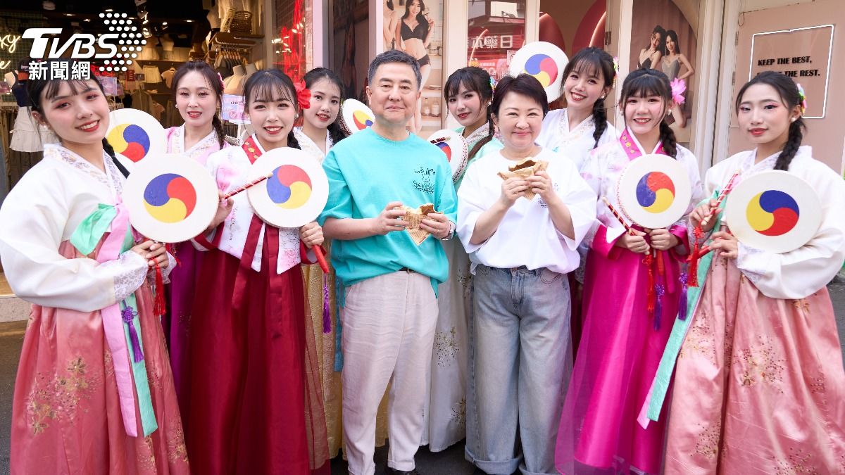 駐台韓國崔鳳奎代理代表將於8月1日抽來回機票。（圖／TVBS）