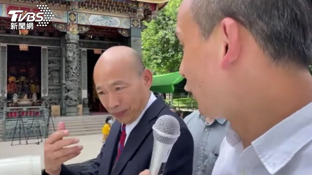 立法院長韓國瑜,23號下午陪同國民黨立委葉元之車掃。(圖/葉元之YT)