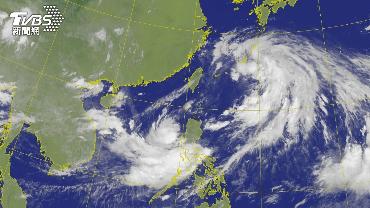 雙颱恐怕會產生「藤原效應」互相牽引，專家也表示，這會釀成雙颱逆時鐘互繞的狀況。（圖／翻攝氣象署）