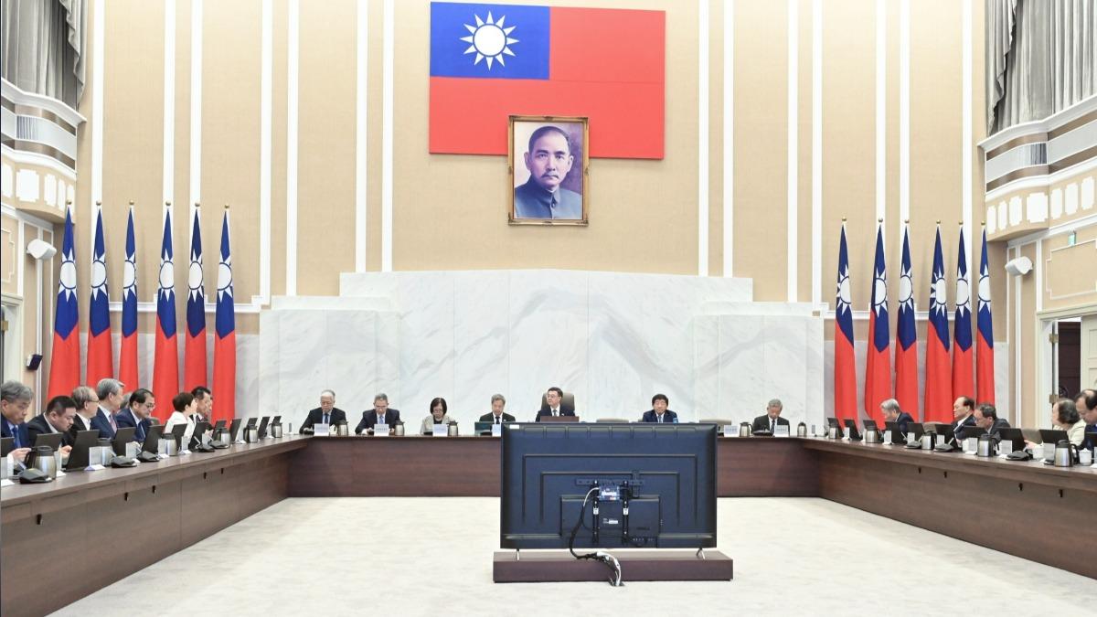 指大罷免是「台灣人的公民課」 政院:感謝參與行動的國人