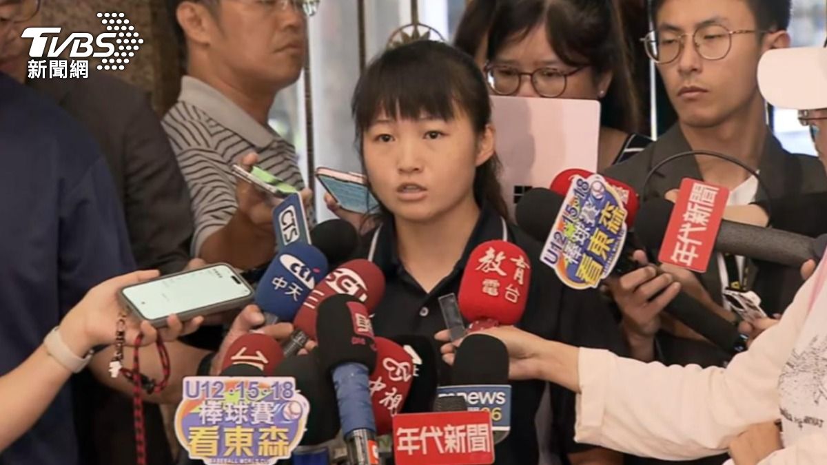 簡奇陞遭爆「練球遲到早退」!爽拿獎金、沾光女足 本人長文反擊