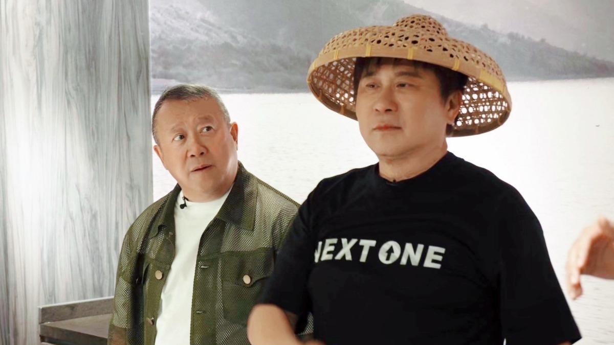 胡瓜跟著曾志偉同遊香港。（圖／下面一位提供）