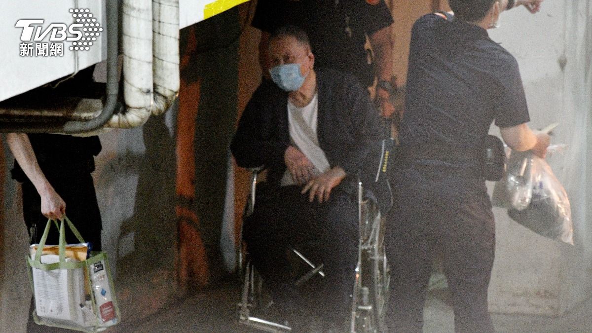 籌到1.8億今辦理保釋 威京沈慶京安裝電子腳鐶重獲自由