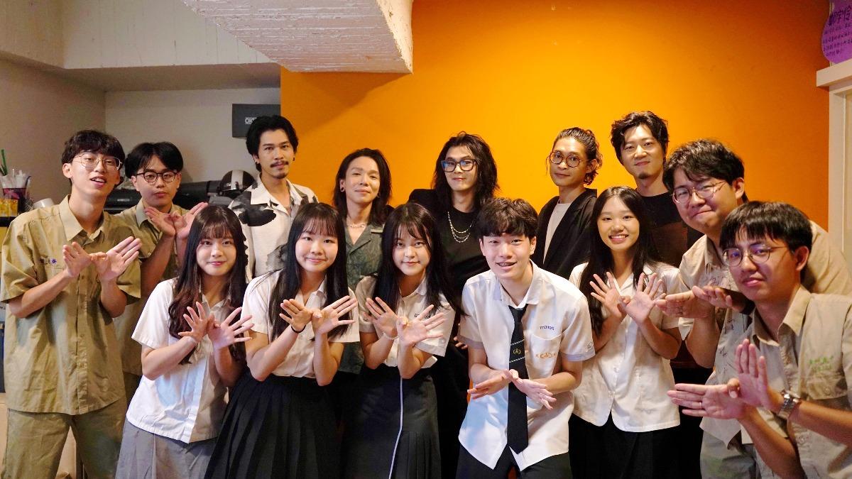 年度畢業歌出爐!麋先生驚嘆「學生素質」超猛 第一名是這所高中