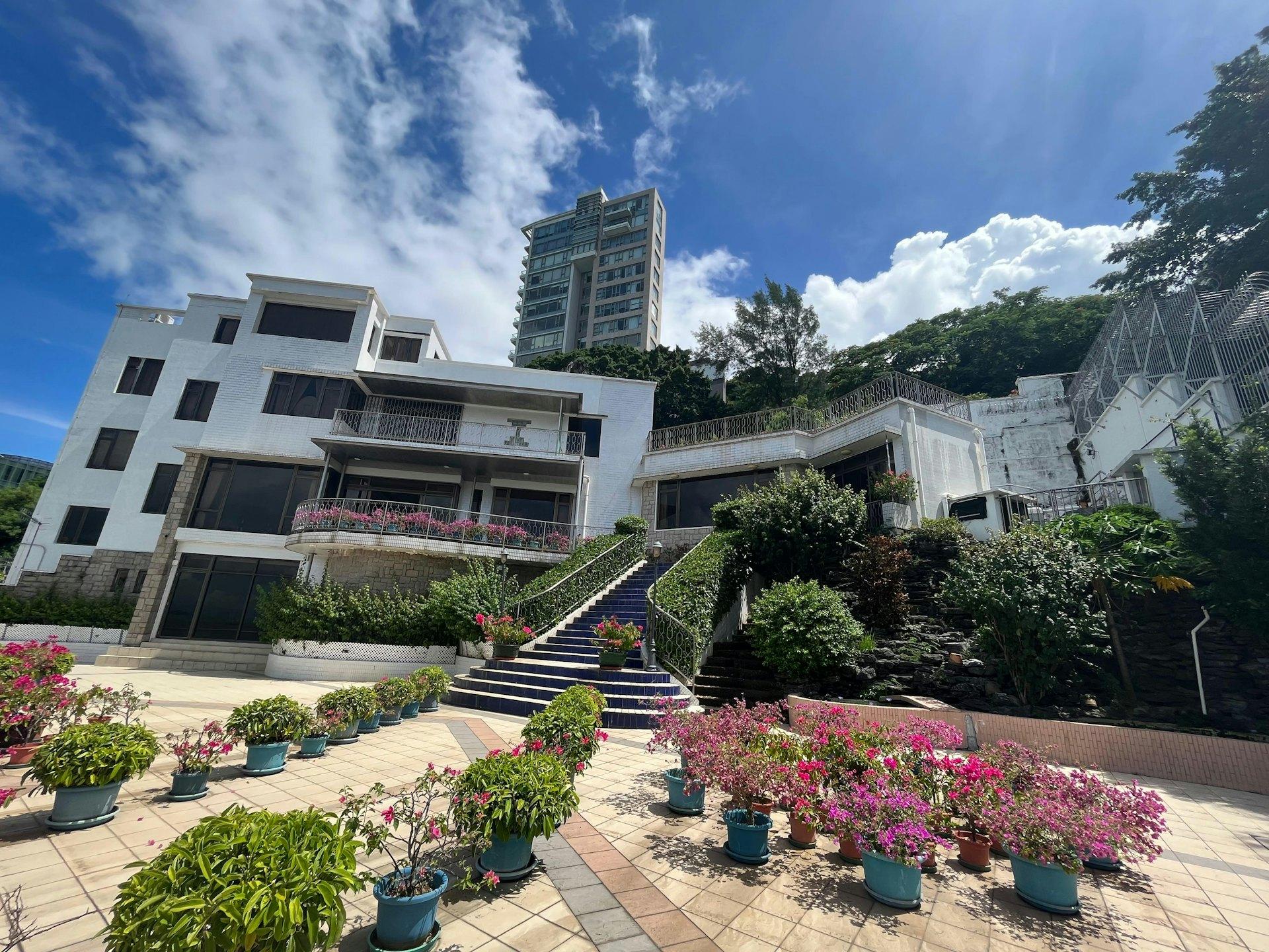 「磁帶大王」陳秉志自住豪宅遭拍賣。(圖/香港01)