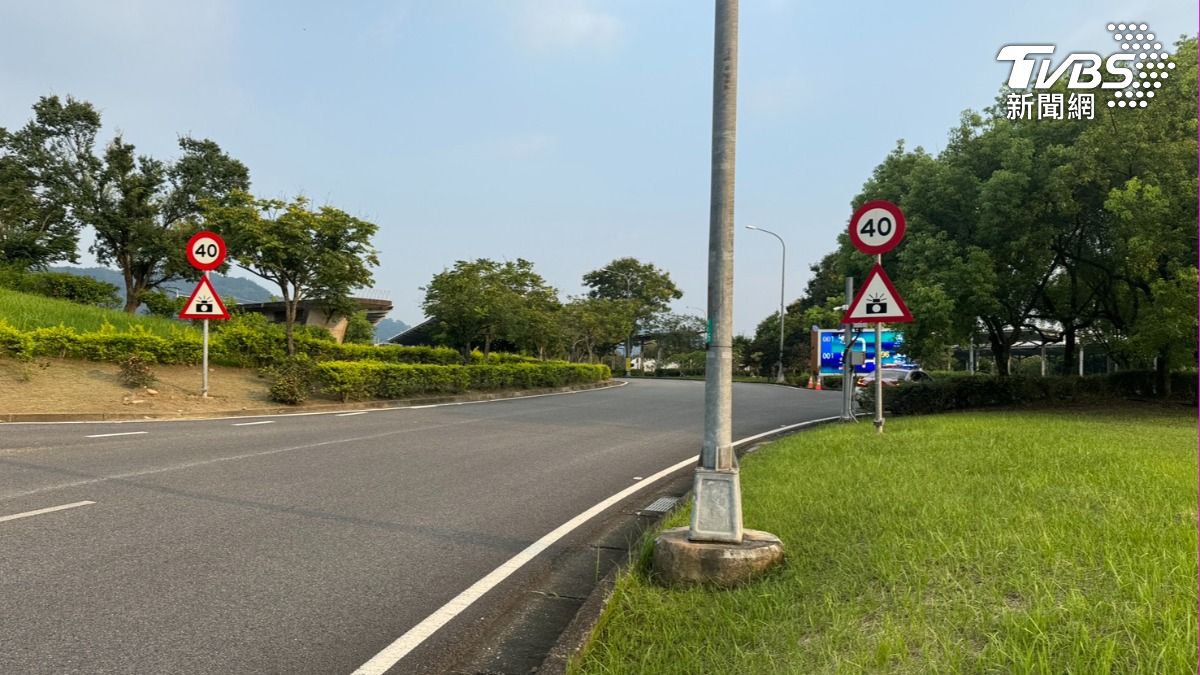 進休息站限速40公里。（圖／TVBS）