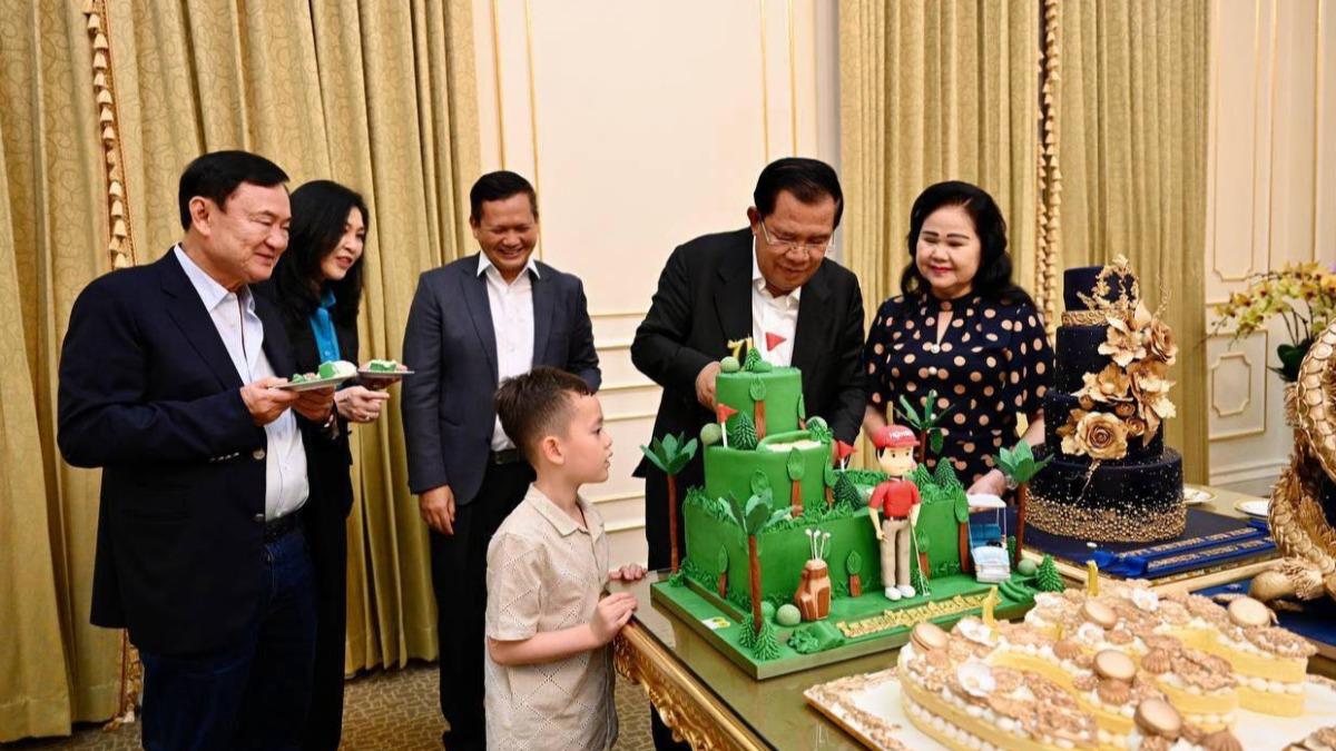 戴克辛曾訪金邊慶祝洪森大壽。(圖/取自FB@Samdech Hun Sen of Cambodia)