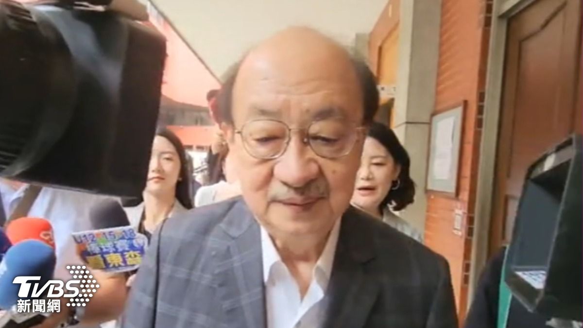 民進黨團總召柯建銘表示,不去罷免「非台灣人」。(圖/TVBS)