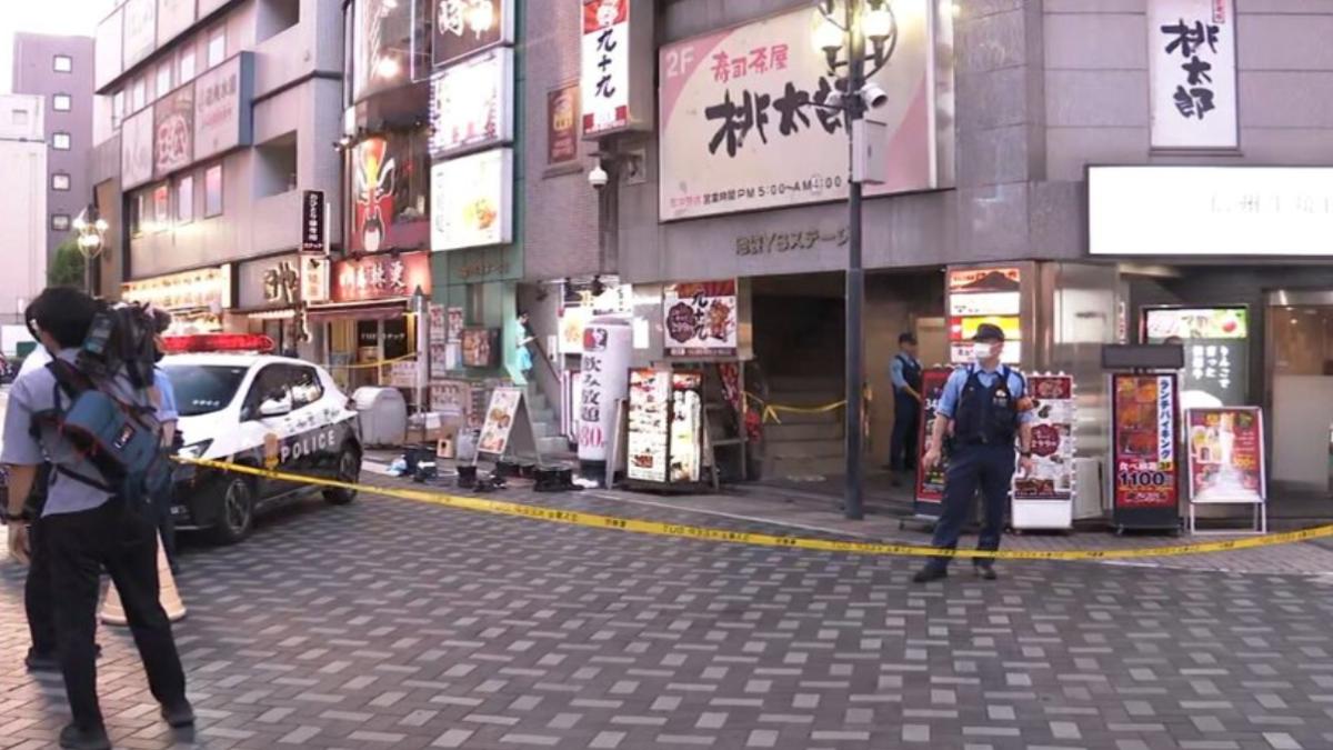 東京池袋壽司店爆揮刀砍人 男「頸、腹遭刺」滿地血不治