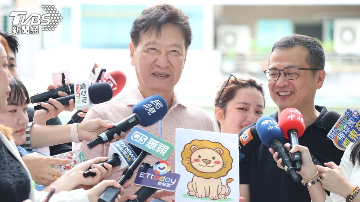不能去東非留台灣投票 趙少康看羅智強送1禮物笑了