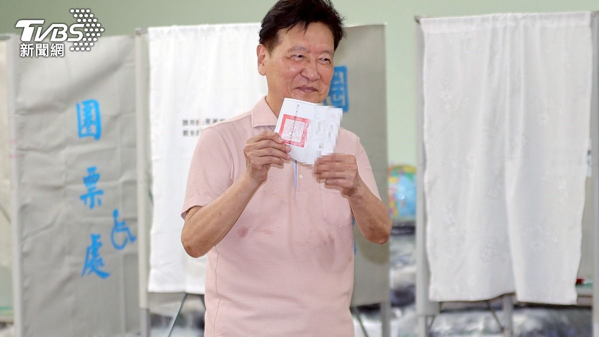 大罷免投票趙少康「正面亮票」稱失誤 警方將依法送辦