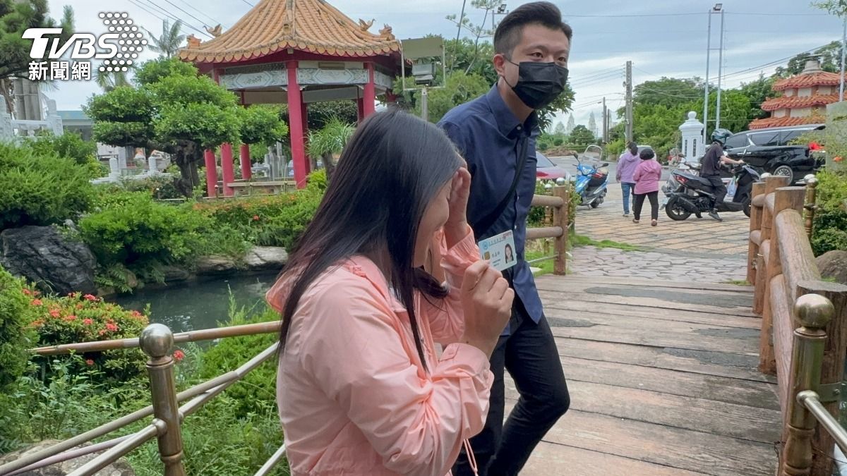 雲林罷免案投票 張嘉郡搞烏龍身分證帶成健保卡