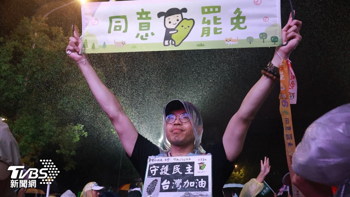 挺罷免支持者。(圖/胡瑞麒攝)