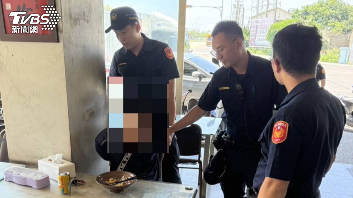 「以為黑道車拼」 警抓偷車賊衝進自助餐店 他爌肉飯吃一半被逮