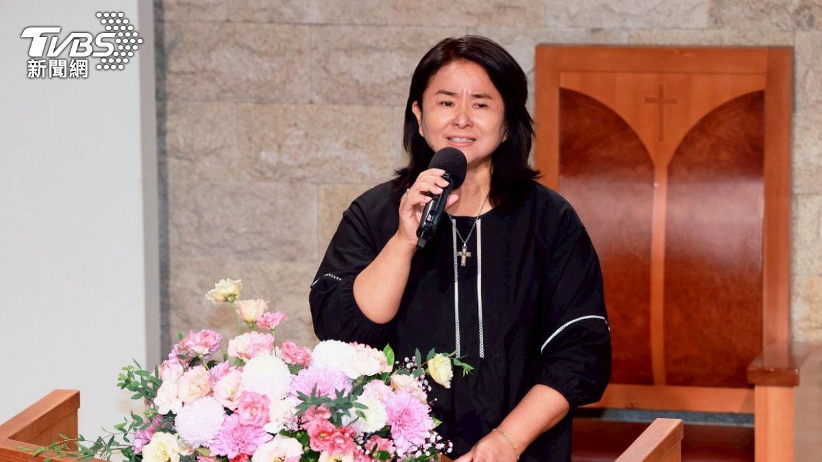 裘海正昨為林沖追思音樂會獻唱。(圖/趙世平攝)