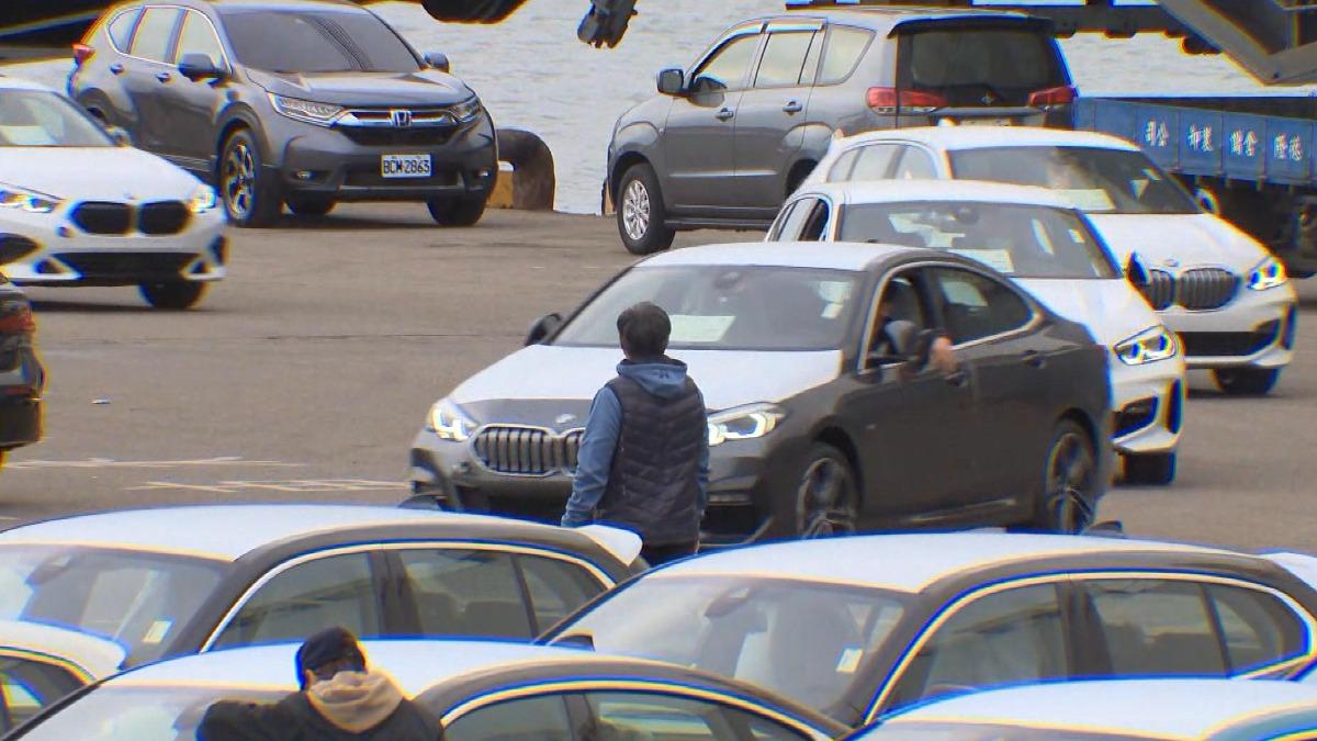 關稅仍未定案,消費者觀望態度持續。(圖/TVBS)
