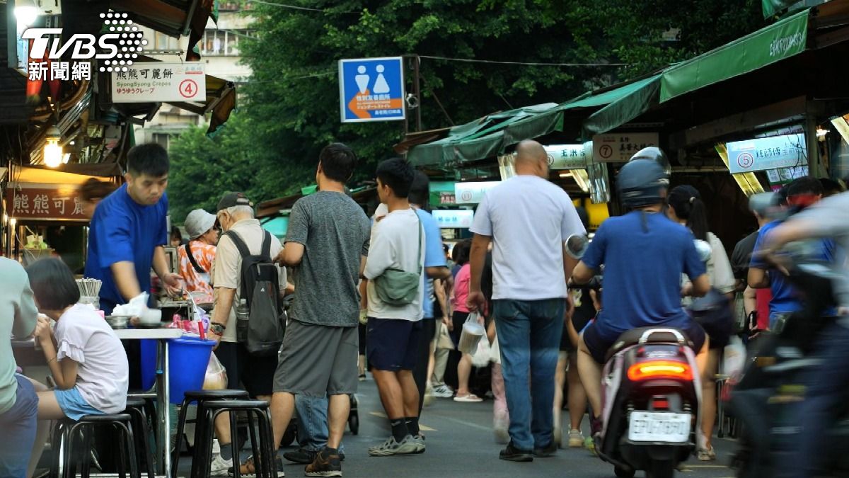 外食費漲價無盡頭,外食族成最大受害者。(圖/TVBS)