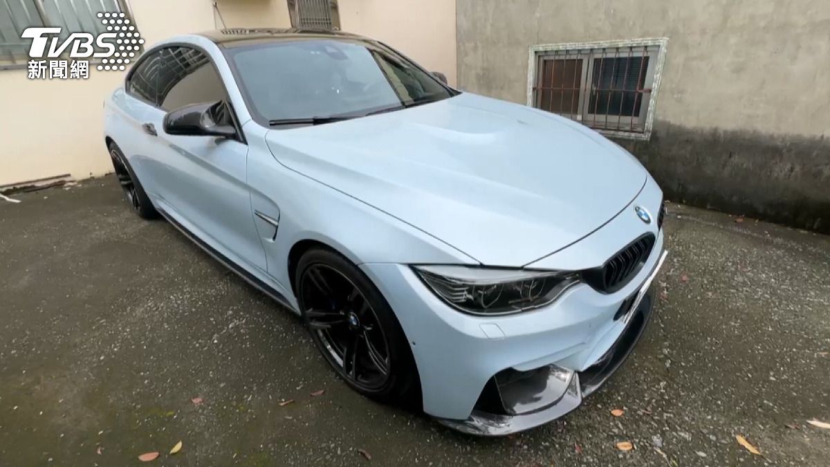 事件起因是一輛知名進口車廠的性能車款,原價近500萬元的車輛。(圖/警方提供)