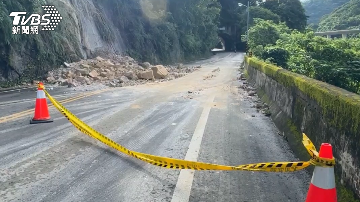 竹節草復活!苗栗山區暴雨釀崩塌 落石砸斷電桿道路中斷
