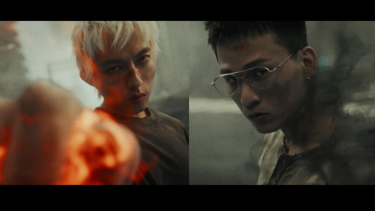 林宥嘉和黃奇斌在新歌MV上演人魔戰。(圖/華研國際提供)