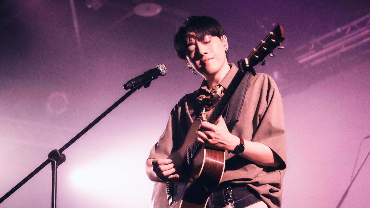 李友廷暖心獻唱〈直到我遇見了你〉。(圖/Legacy提供)