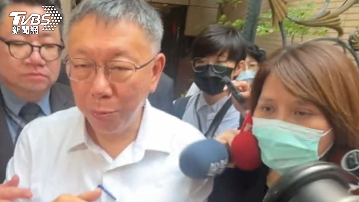 當時帶隊搜索柯文哲住家和偵辦的江貞諭(右),也升到高等檢察署。(圖/TVBS)