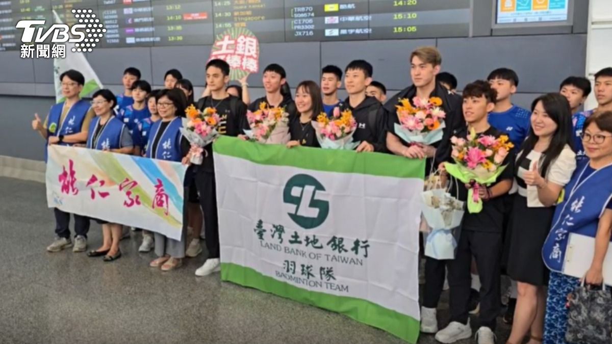中華羽球代表隊在世大運勇奪2金3銀1銅,成績亮眼。(圖/TVBS)