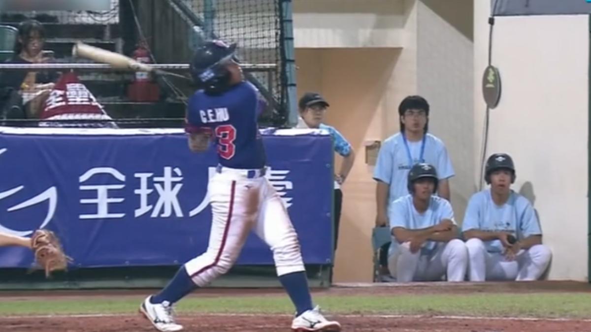 首打席全壘打+滿貫砲,胡誠恩解鎖單場雙響。(圖/翻攝緯來體育台)