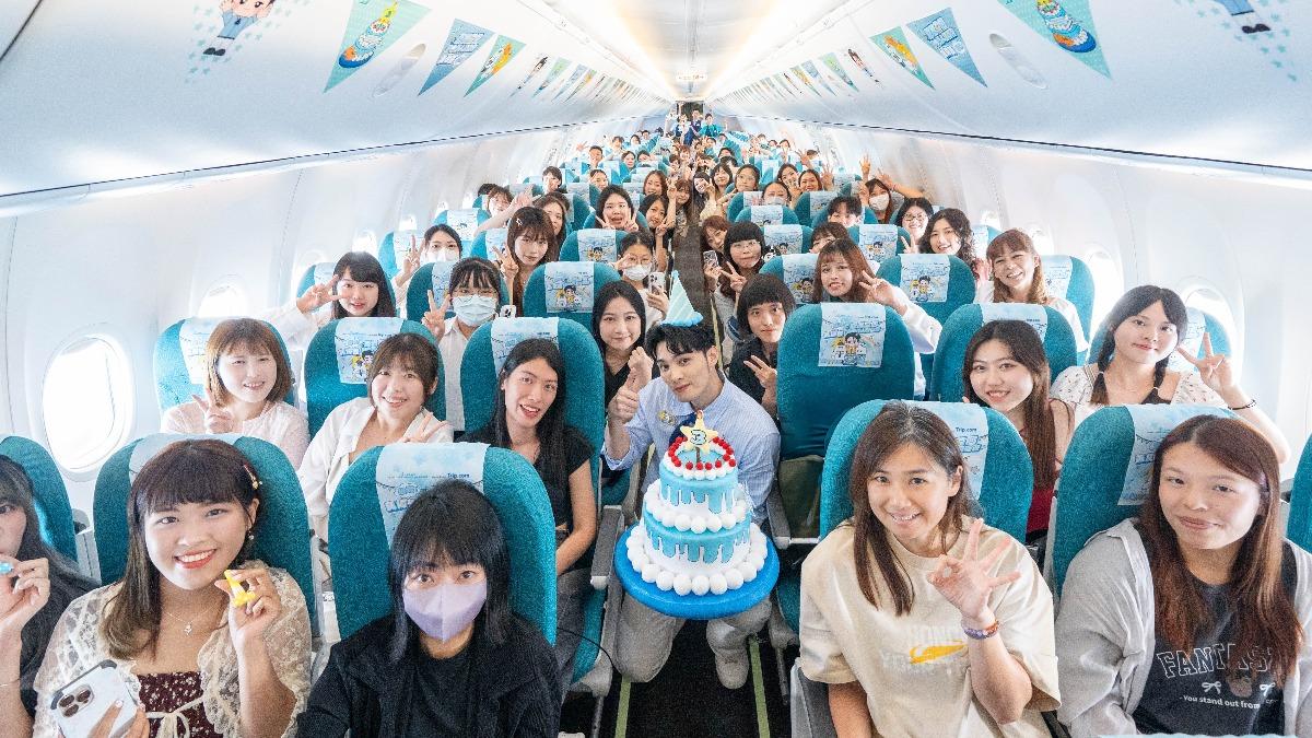 黃偉晉在高空中舉辦見面會。(圖/源活娛樂提供)
