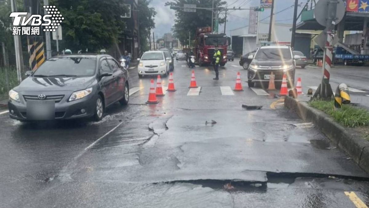 大雨襲桃園釀16處災情 地下道積水68公分、柏油路隆起破損