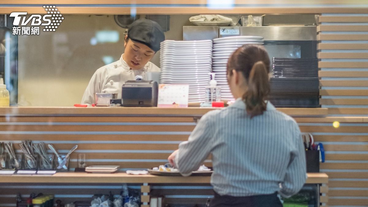 台人說日文遭日本店員「大翻白眼」!一票勸講1語言:態度變超好