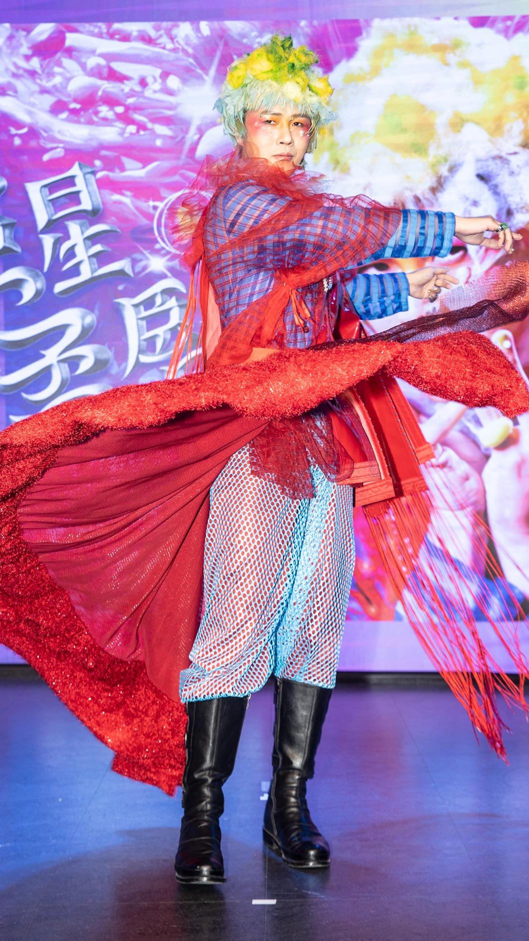 陳孟賢推出首張專輯。(圖/全球巨星工作室提供)