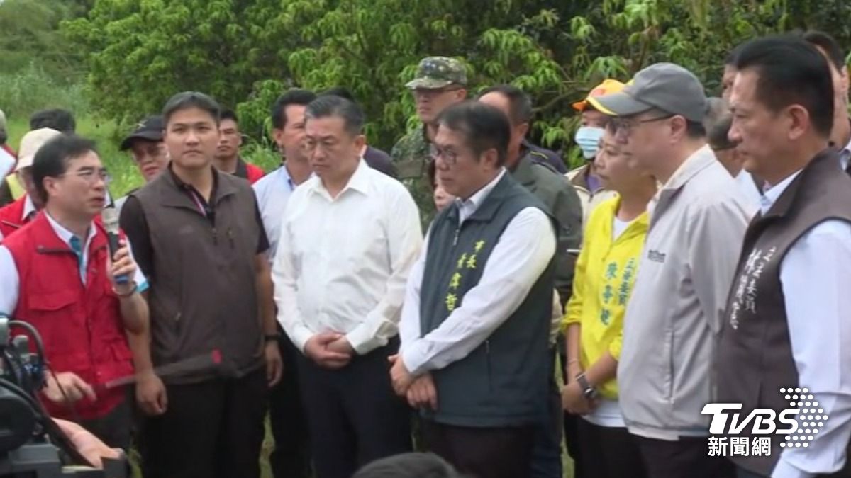 卓榮泰勘災(圖/TVBS資料畫面)