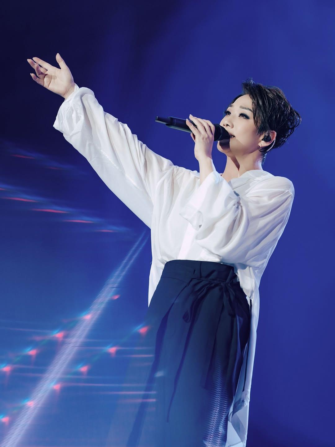 林憶蓮以細膩歌聲，為歌迷獻唱多首經典歌曲。（圖／翻攝自IG@sandy_lam_official）