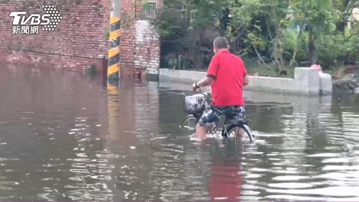 豪雨狂炸!4縣市11地淹水一級警戒 南投、台中、高雄7區入列