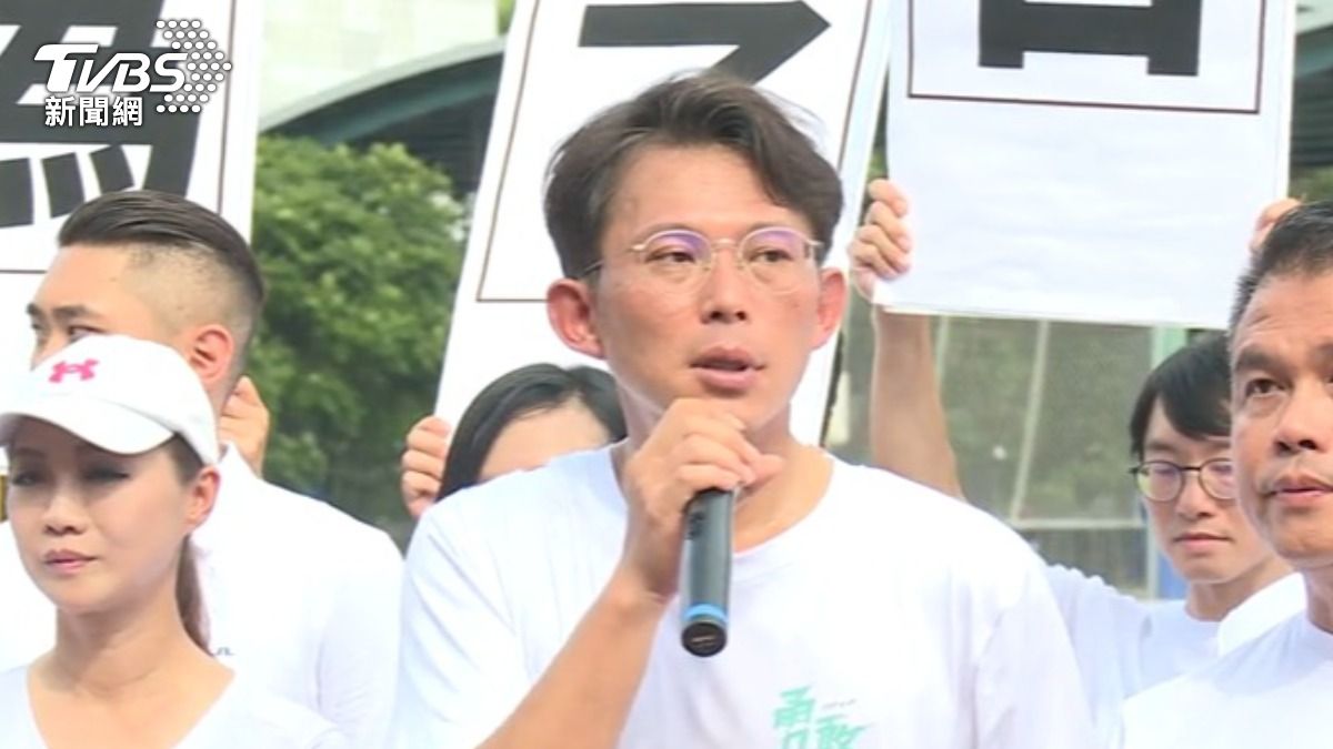 民眾黨主席黃國昌批評,如果民進黨不聽民意,就用更大的民意讓賴清德聽見。(圖/TVBS)