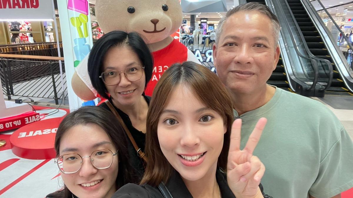 陳佩賢和家人感情相當好。(圖/福茂唱片提供)