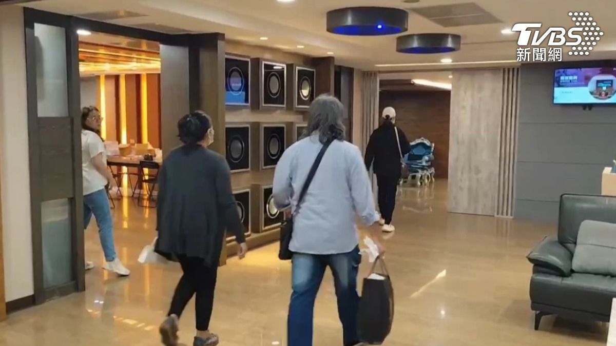 快訊/北市夜店女公關遭割喉亡!檢今相驗父親、妹妹悲痛到場