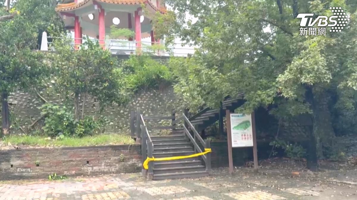 台東市區鯉魚山步道觀音亭於31日上午發生一起離奇命案，警方正積極調查死者身分及事發原因。（圖／TVBS）