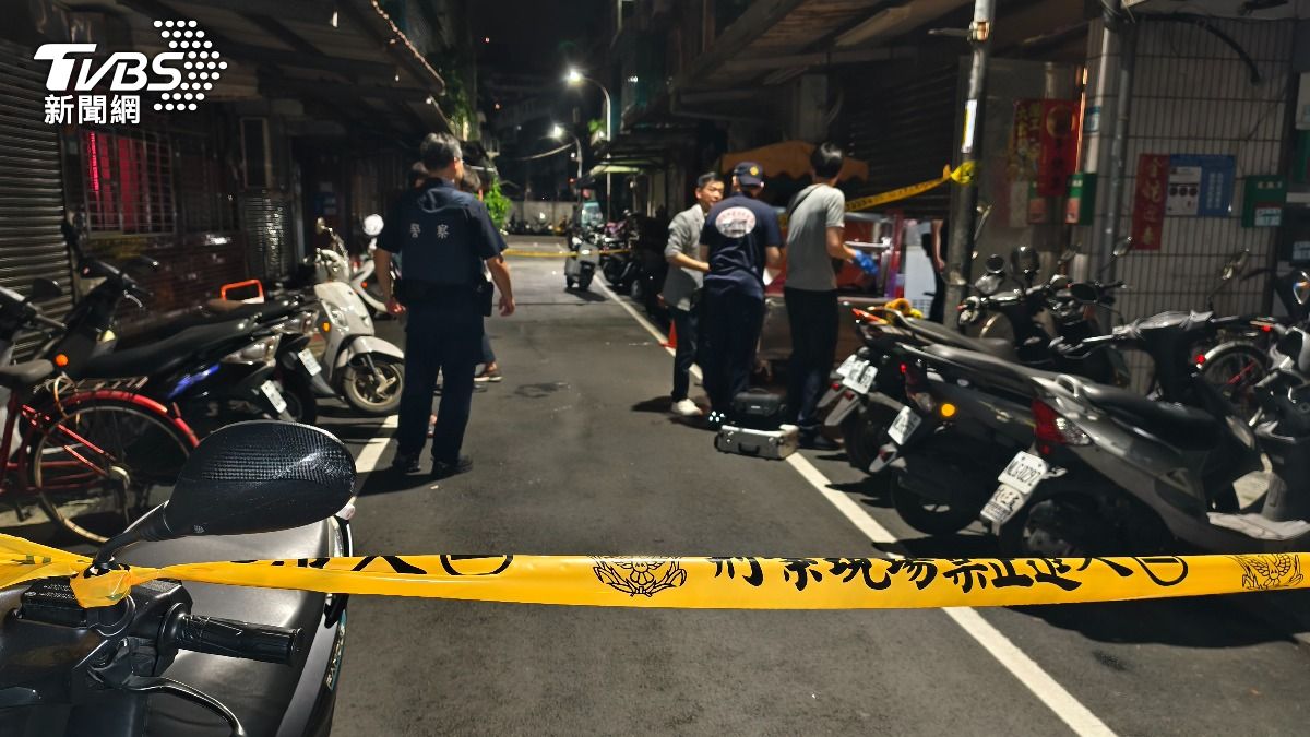 陳父已消失約三周，只有陳男和其母親偶爾出現，警方合理懷疑行李箱內的死者便是陳嫌父親。（圖／陳冠宇攝）