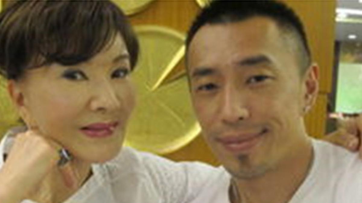 事業正值高峰,鄒少官卻因病癌逝,讓親友們難以接受。(圖/翻攝自微博)