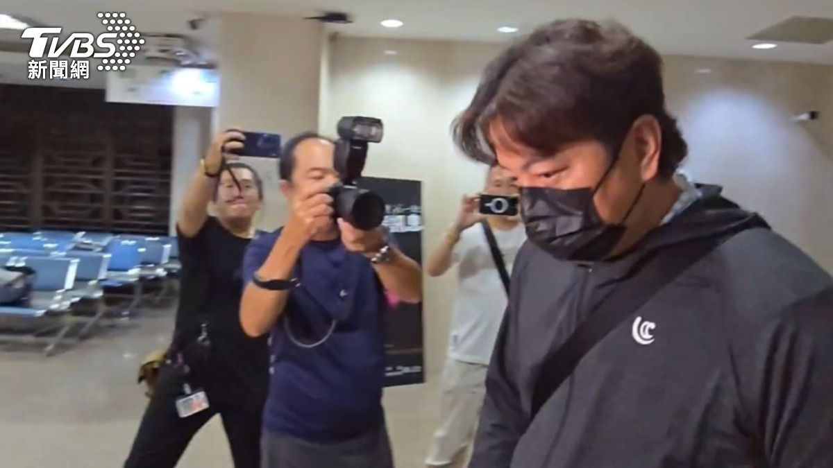 國民黨台北市議員李傅中武以證人身分到案。(圖/陳冠宇攝)