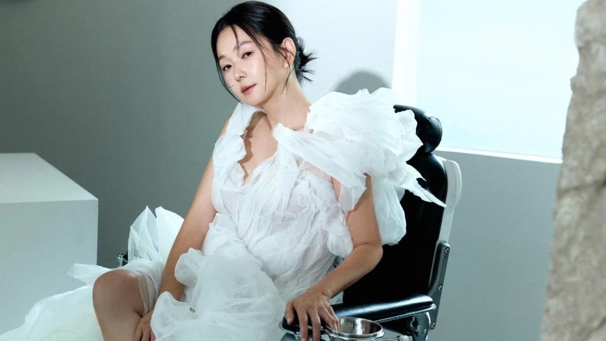 六月受邀擔任《女人我最大》8月號策展封面。(圖/女人我最大提供)