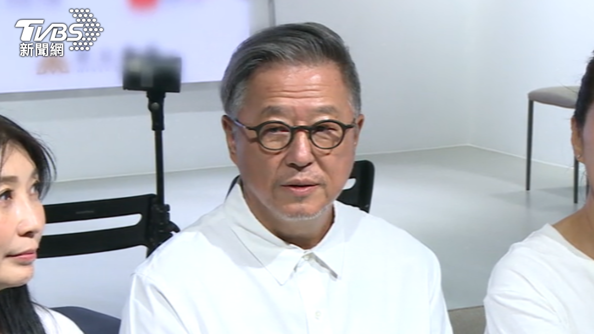 製作人王偉忠現身談到小S一家,認為S媽還是需要幫助。(圖/TVBS)