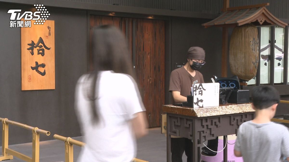 人氣火鍋突宣布歇業「拾七」全分店收攤。(圖／TVBS)