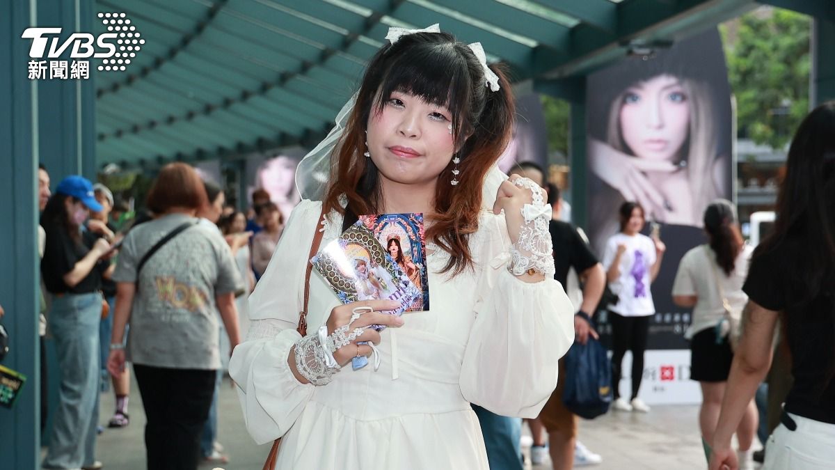 Mika隔空向濱崎步求婚，也放話明天服裝會更華麗。（圖／黃城碩攝）