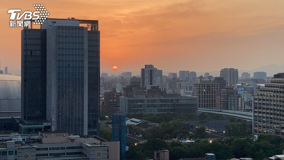 六都前七月交易量8年新低!限貸令+關稅衝擊房市「量縮價緩跌」