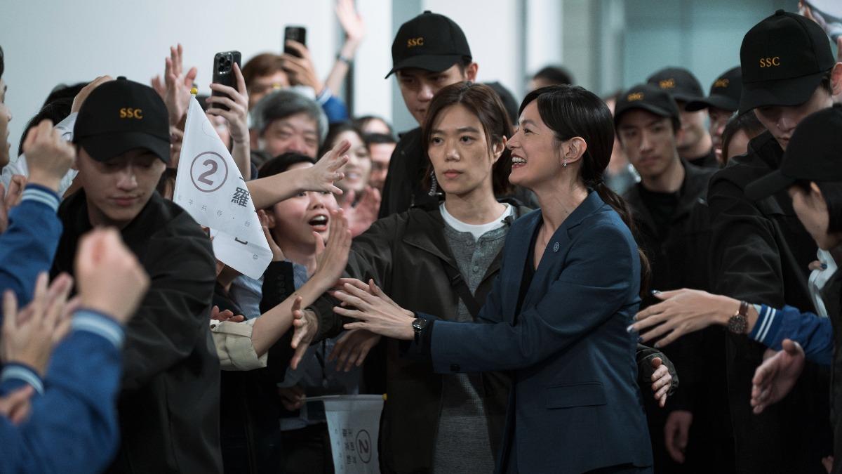 Janet（右）難忘進總統府拍攝。（圖／牽猴子提供）
