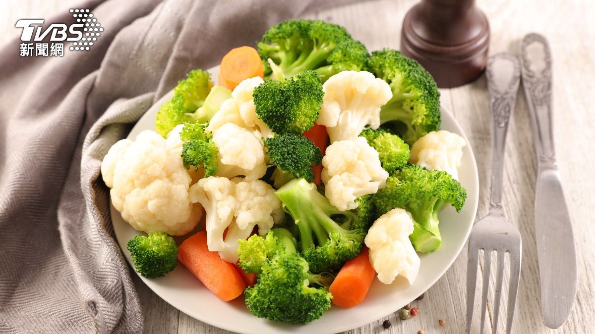 膳食纖維吃錯了?醫曝只呷菜沒用:「這2種」比例才是關鍵
