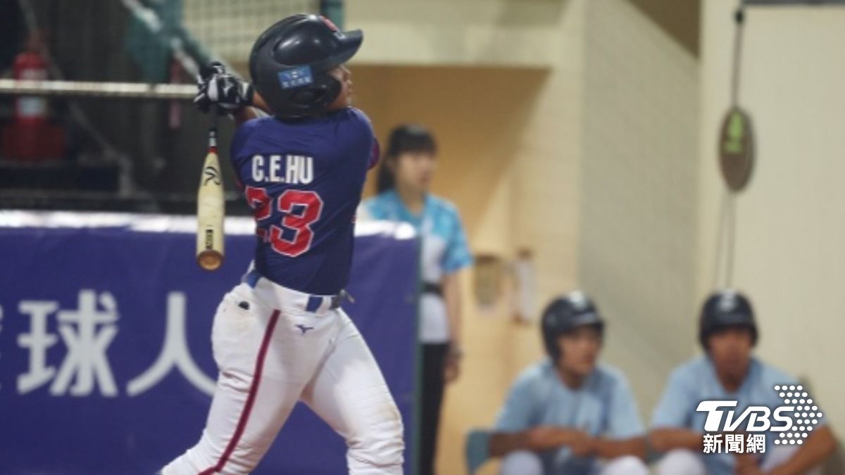 U12/胡誠恩轟出2分砲!台韓2比2暫平手